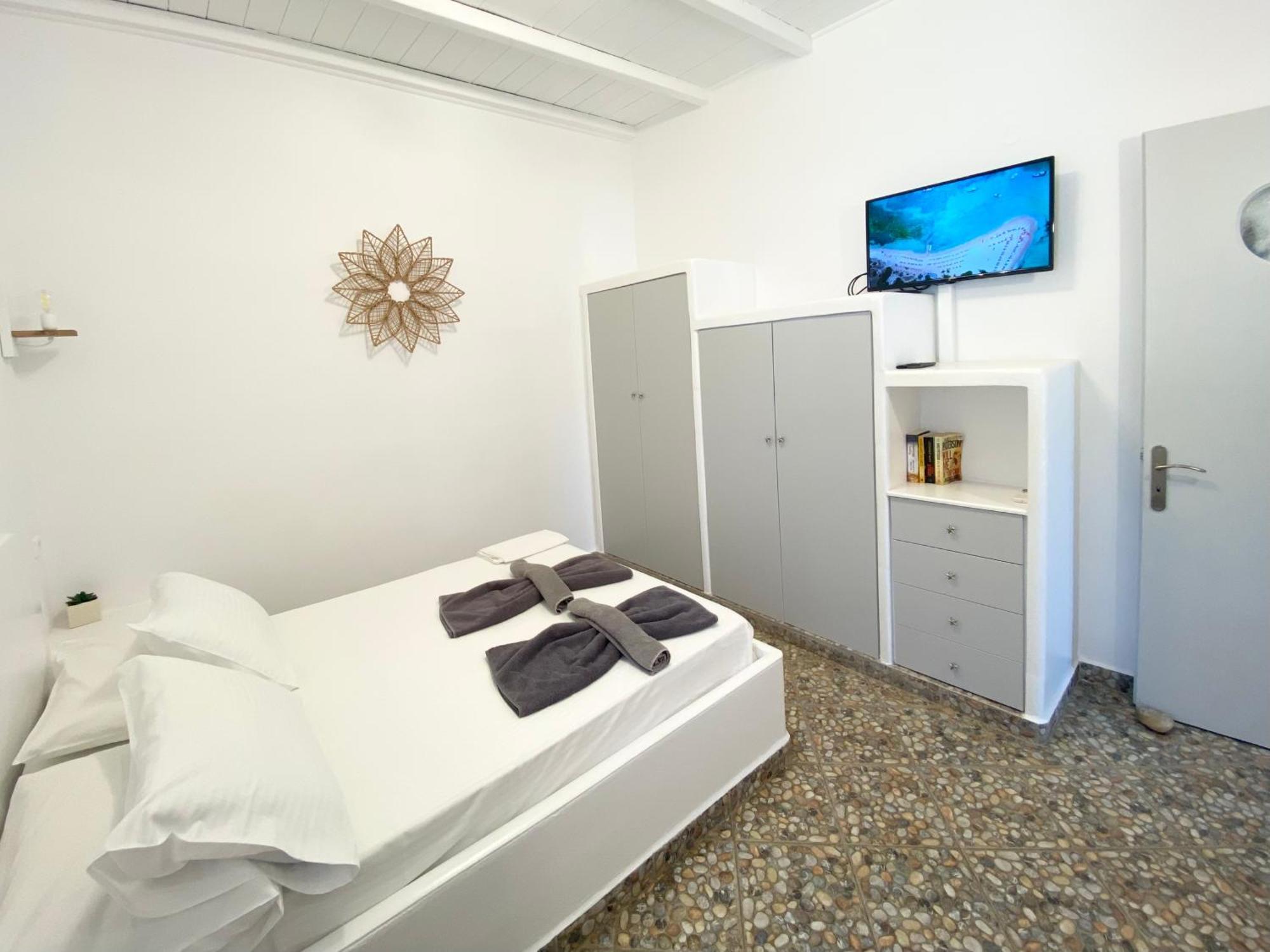 Agia Kyriaki Studios Agia Kiriaki Beach (Milos) Exterior foto